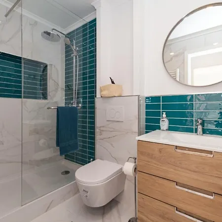 Central & Superb City Views Daire Lisboa